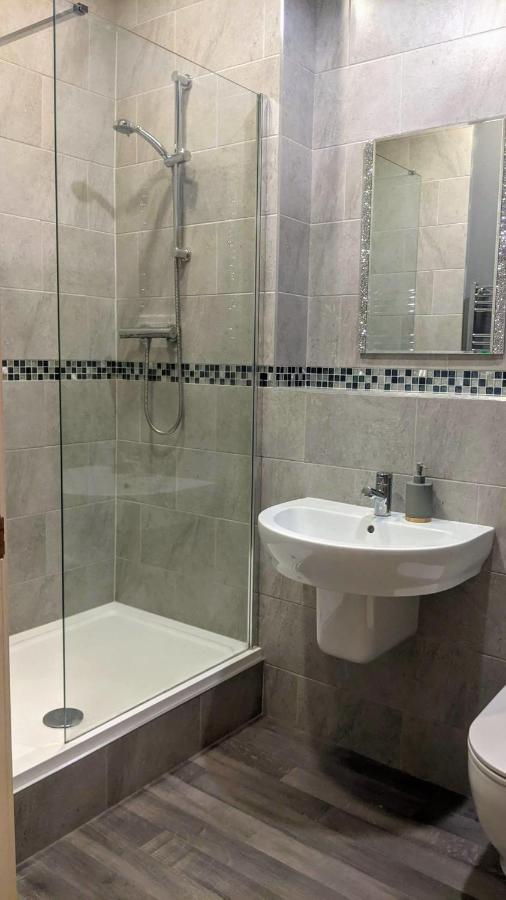 יורק #Huge Master Suite #Self Check In #Very Central!!! מראה חיצוני תמונה